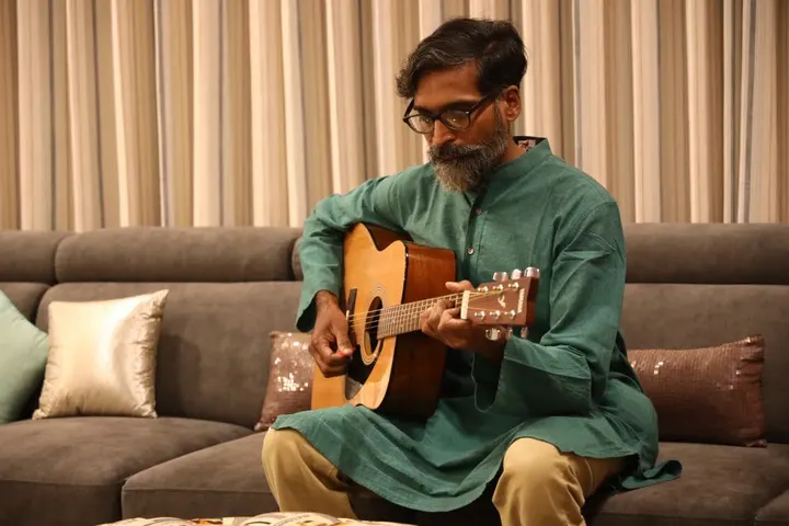 Vivek Oswal Vivek Oswal